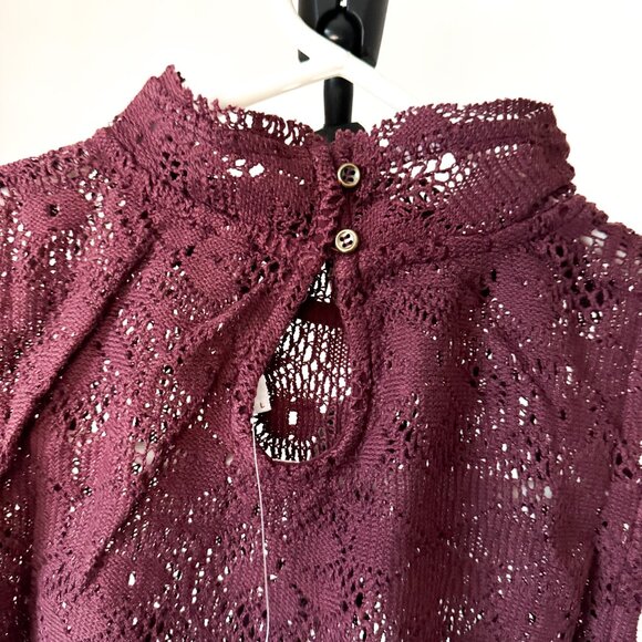 Free People NWT Purple Lace Slim Relaxed Hip Length High Neckline Keyhole Tank - Picture 7 of 10